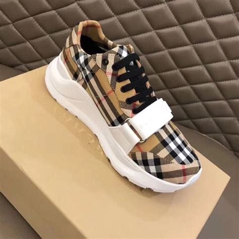 tênis da burberry|Burberry Tennis Shoes .